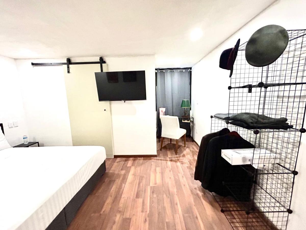 Lindas Suites Eugenio Sue Мехико Экстерьер фото