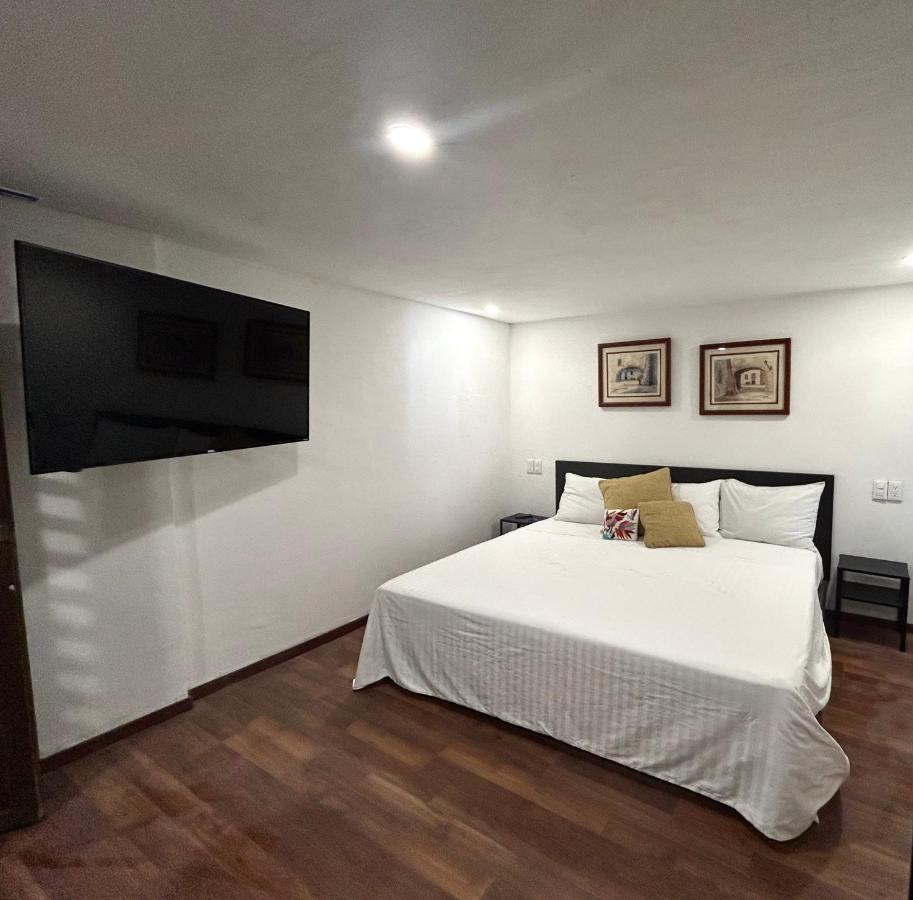 Lindas Suites Eugenio Sue Мехико Экстерьер фото
