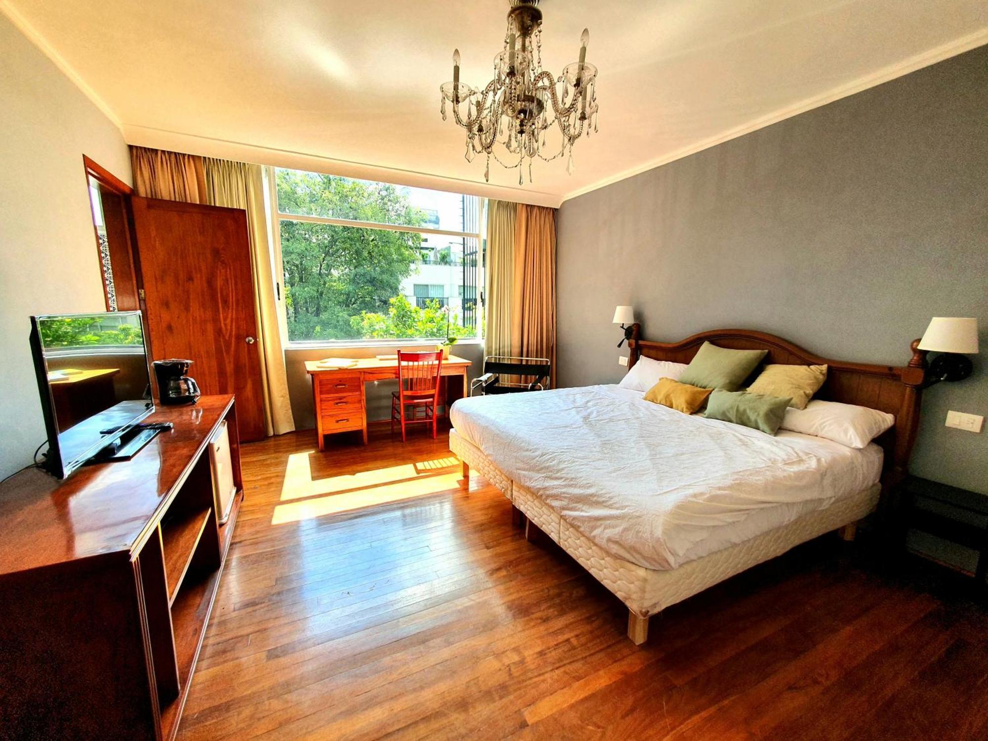 Lindas Suites Eugenio Sue Мехико Экстерьер фото